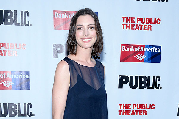 NEW YORK, NY - JUNE 09:  Actress Anne Hathaway attends The Public Theater's Annual Gala at Delacorte Theater on June 9, 2015 in New York City.  (Photo by Ben Gabbe/Getty Images)