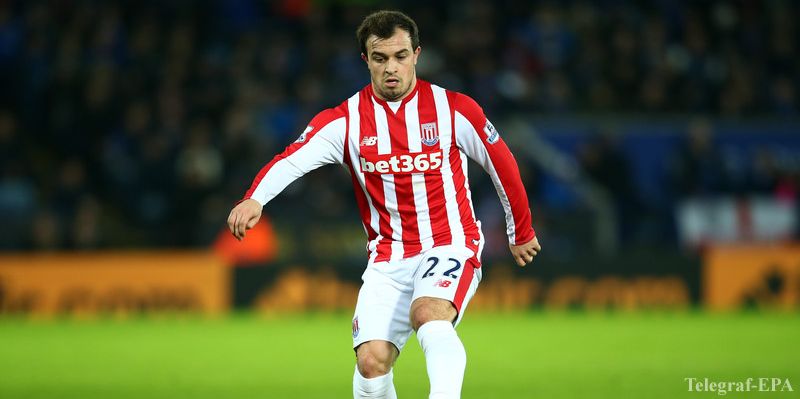 epa05121005 Stoke City's Xherdan Shaqiri during the English Premier League soccer match between Leicester City and Stoke City at The King Power Stadium in Leicester, Britain, 23 January 2016.  EPA/TIM KEETON EDITORIAL USE ONLY. No use with unauthorized audio, video, data, fixture lists, club/league logos or 'live' services. Online in-match use limited to 75 images, no video emulation. No use in betting, games or single club/league/player publications