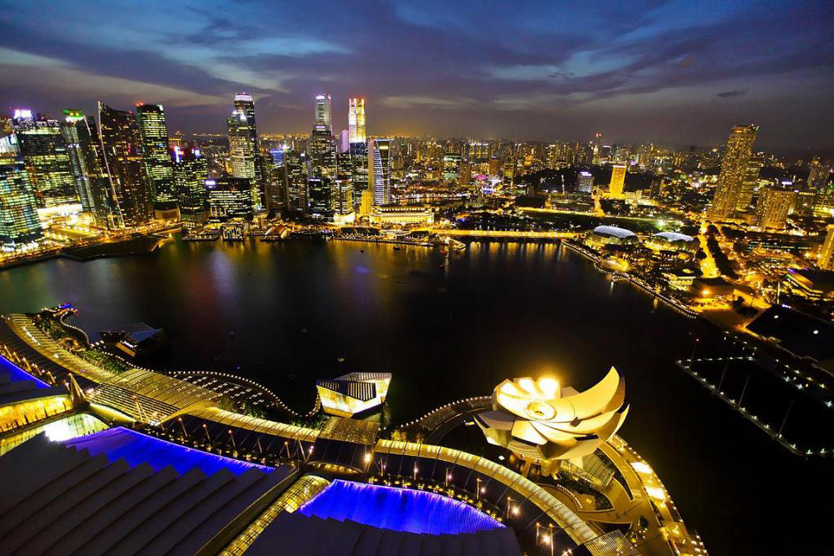 Необыкновенный_вид_ночного_Сингапура