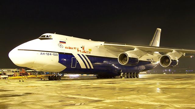 polet_cargo_airlines_antonov_154_0